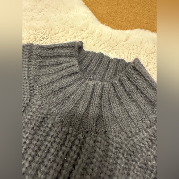 Doen Lulu Sweater in Black - US Small - Picture 5 of 12